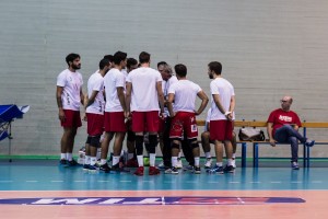 Un timeout di mister Cavalera (Foto Rosaria Loiacono)